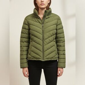 GAP Women's Green Puffer Jacket
